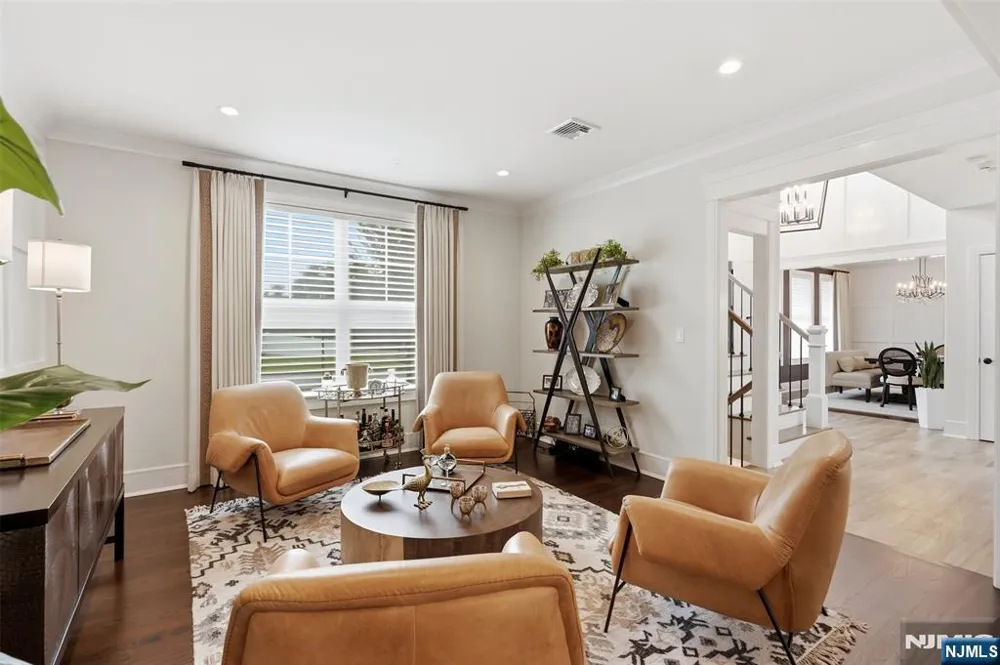 2 Churchill Court Paramus, NJ 07652