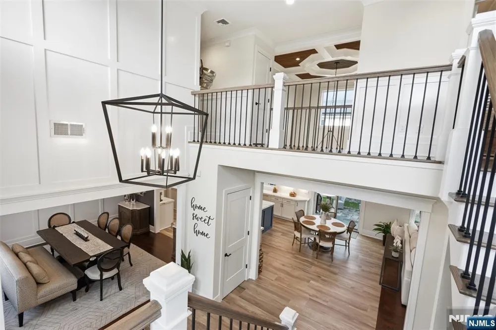 2 Churchill Court Paramus, NJ 07652