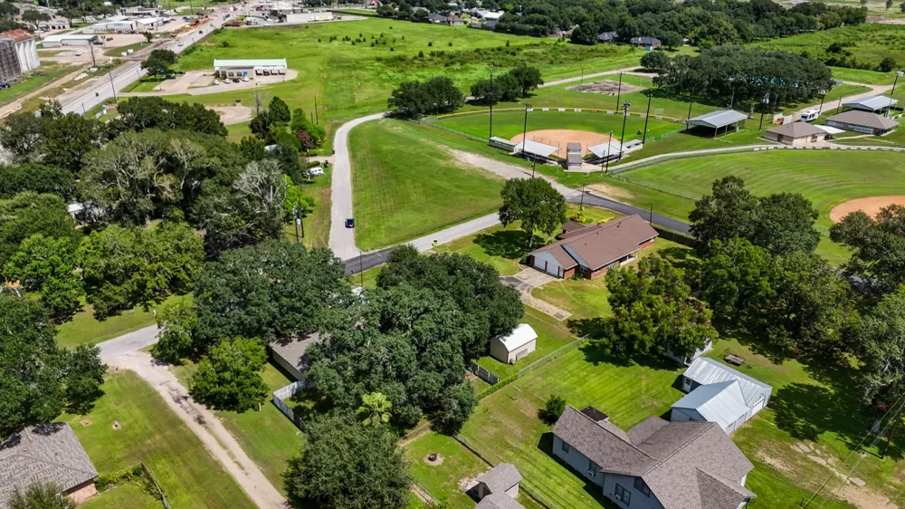 3027 Poppy Street Needville, TX 77461