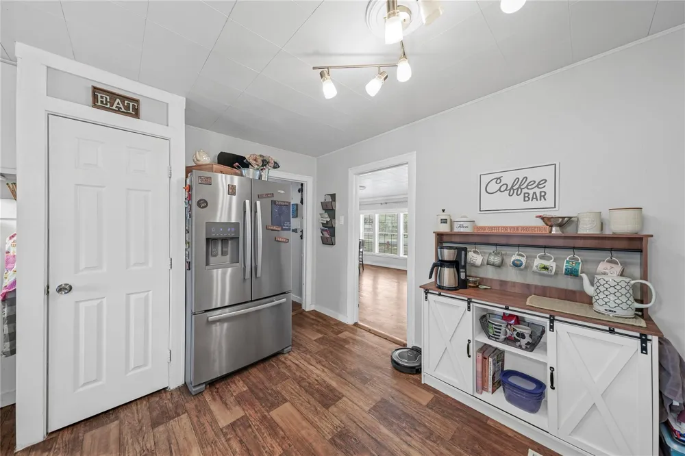 3027 Poppy Street Needville, TX 77461
