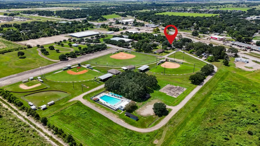 3027 Poppy Street Needville, TX 77461