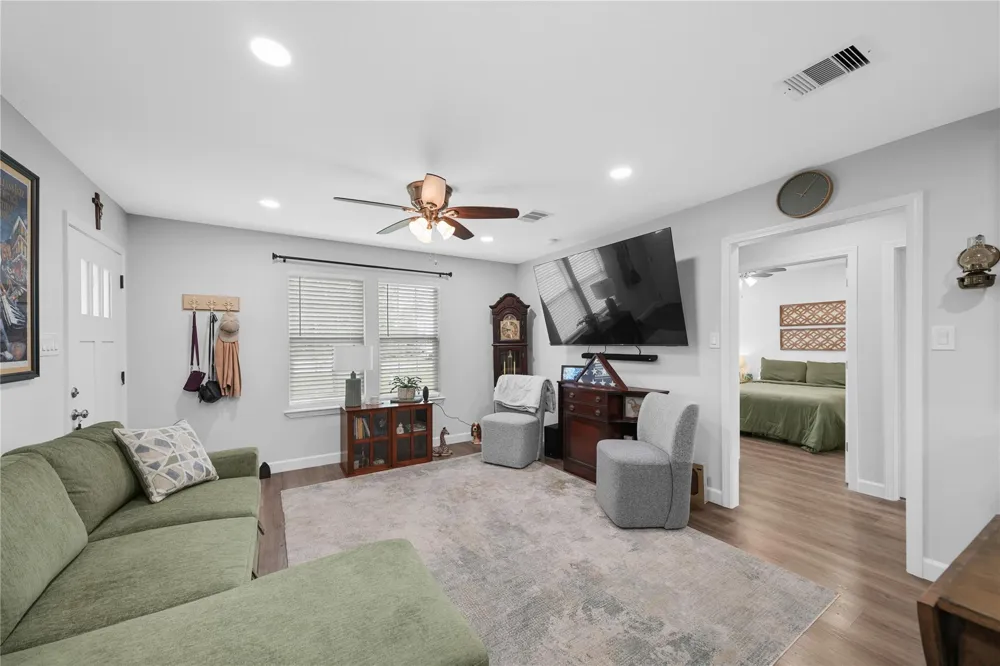 3027 Poppy Street Needville, TX 77461