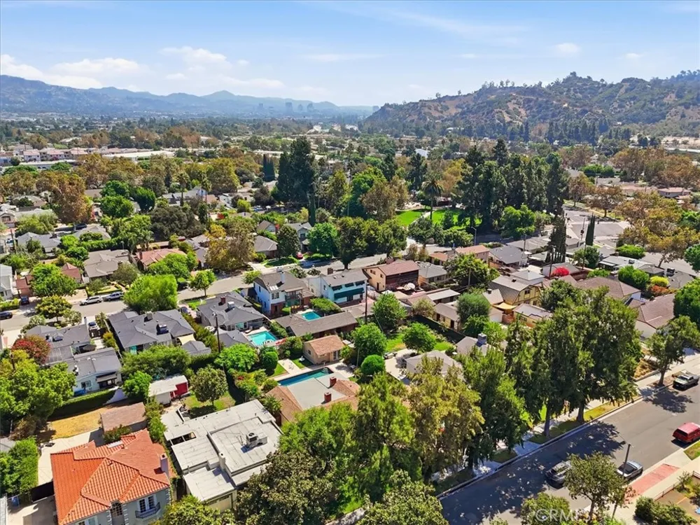 620 S Sparks Street Burbank, CA 91506