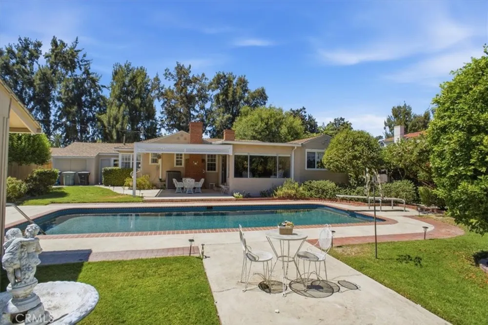 620 S Sparks Street Burbank, CA 91506