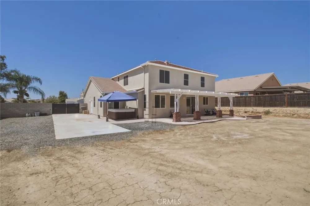 19316 Aspenleaf Perris, CA 92570