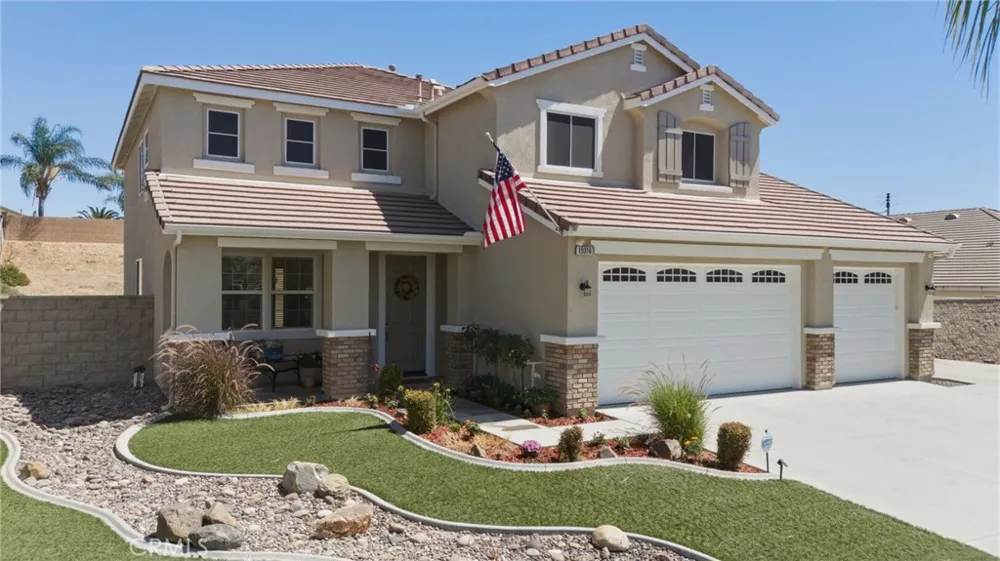 19316 Aspenleaf Perris, CA 92570