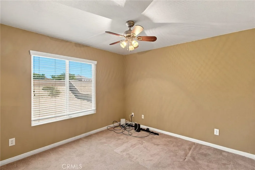 19316 Aspenleaf Perris, CA 92570