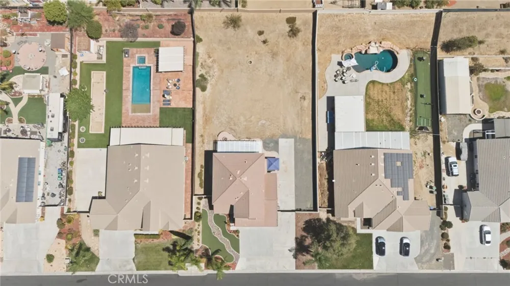 19316 Aspenleaf Perris, CA 92570