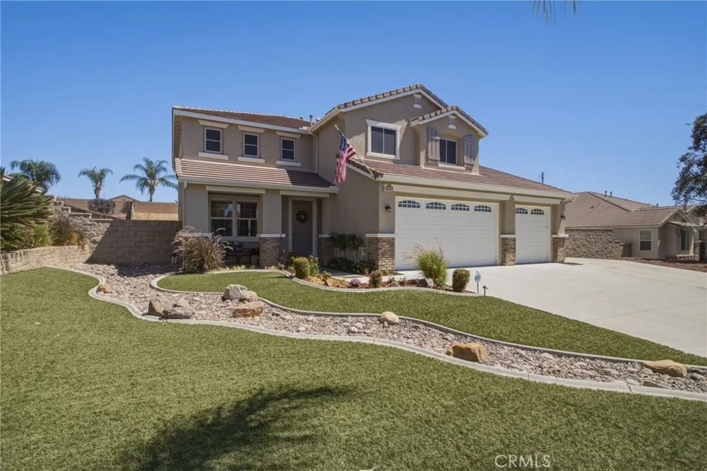 19316 Aspenleaf Perris, CA 92570