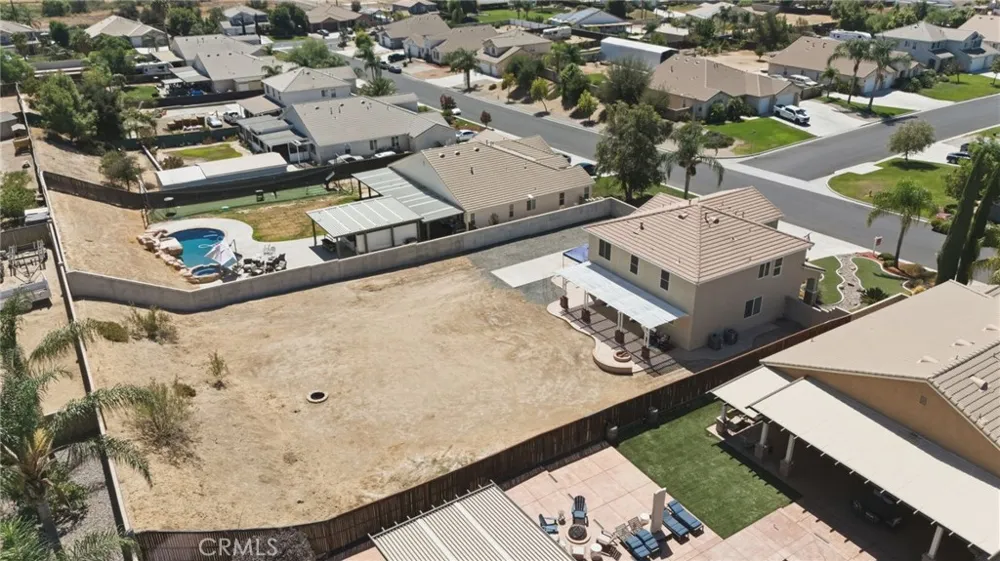 19316 Aspenleaf Perris, CA 92570