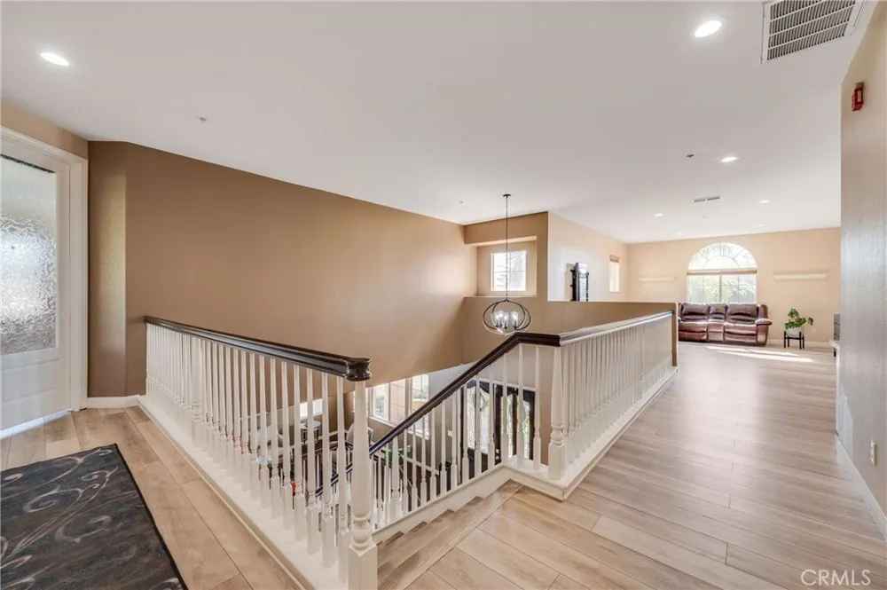 6137 Ridgemont La Verne, CA 91750
