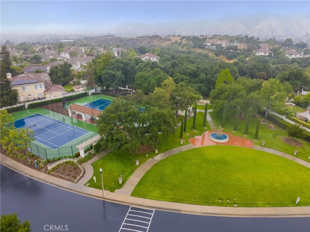 6137 Ridgemont La Verne, CA 91750