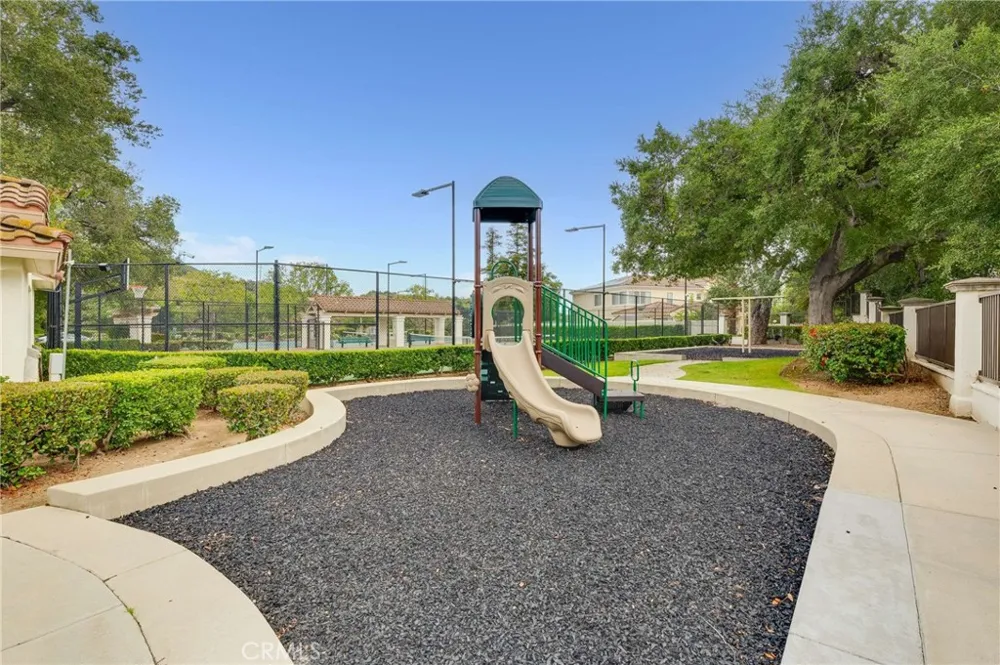 6137 Ridgemont La Verne, CA 91750