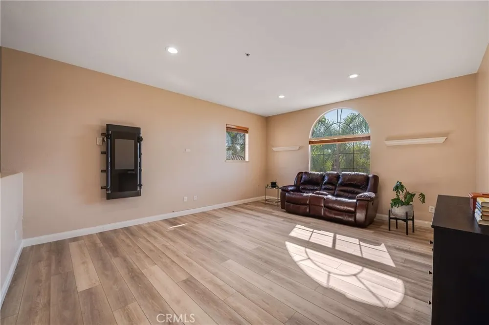 6137 Ridgemont La Verne, CA 91750