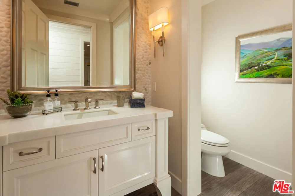438 Bent Street Laguna Beach, CA 92651
