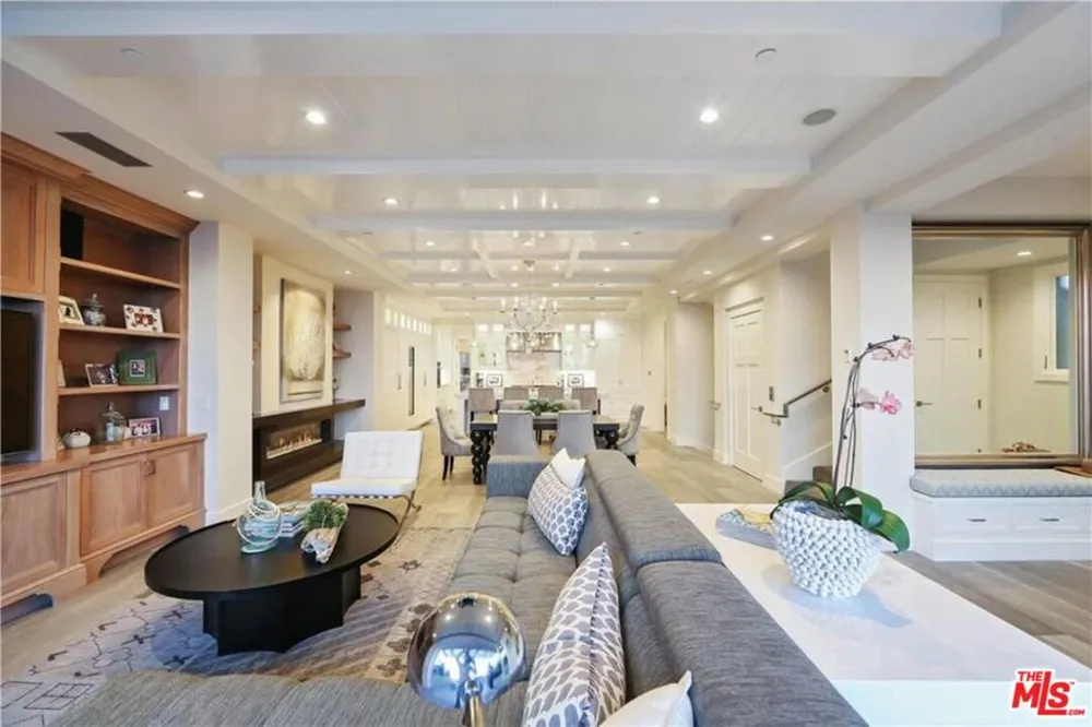 438 Bent Street Laguna Beach, CA 92651