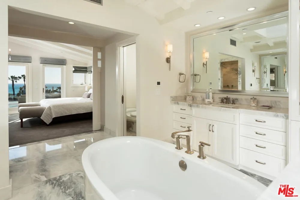 438 Bent Street Laguna Beach, CA 92651