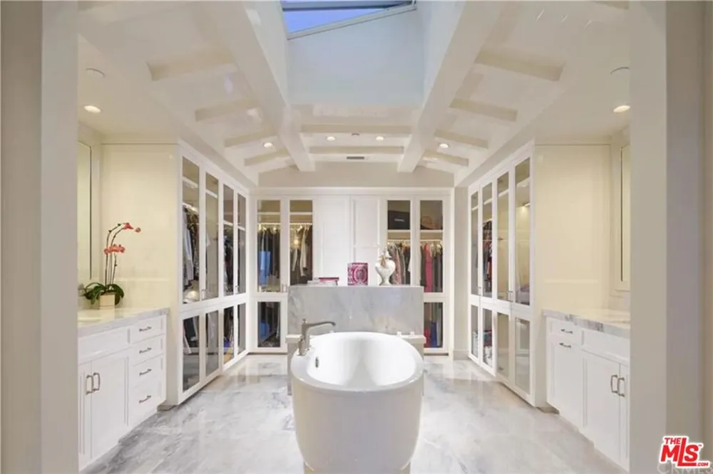 438 Bent Street Laguna Beach, CA 92651
