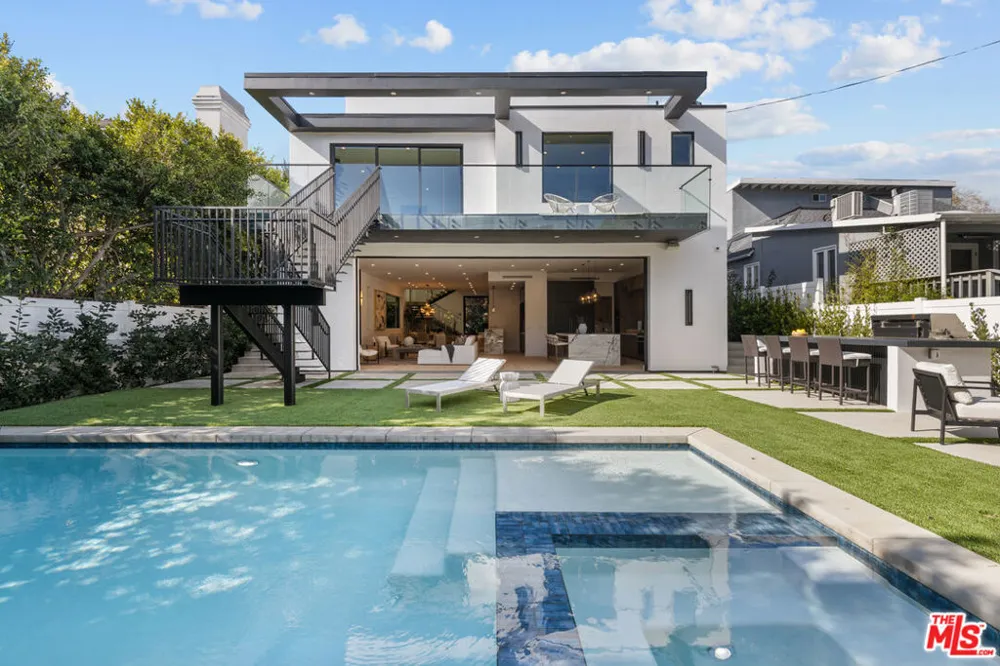 1964 Thayer Avenue Los Angeles, CA 90025
