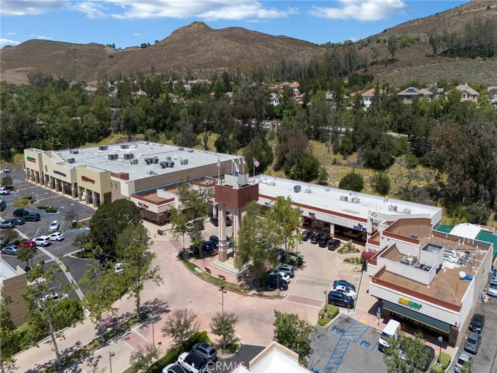 424 Country Club Drive #A Simi Valley, CA 93065
