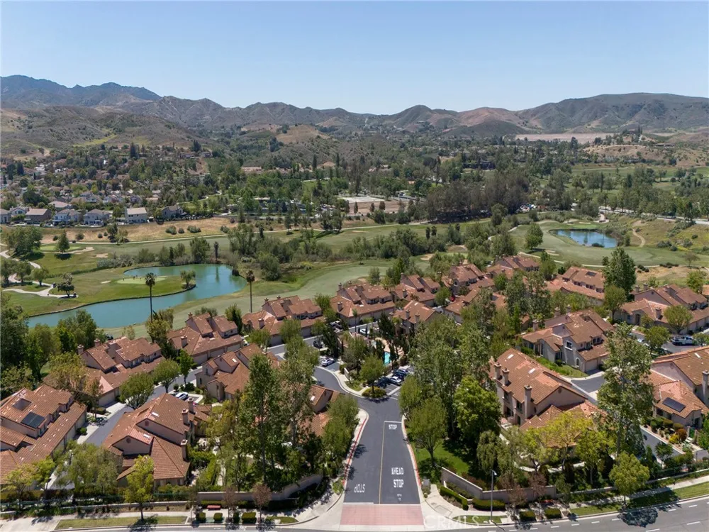 424 Country Club Drive #A Simi Valley, CA 93065