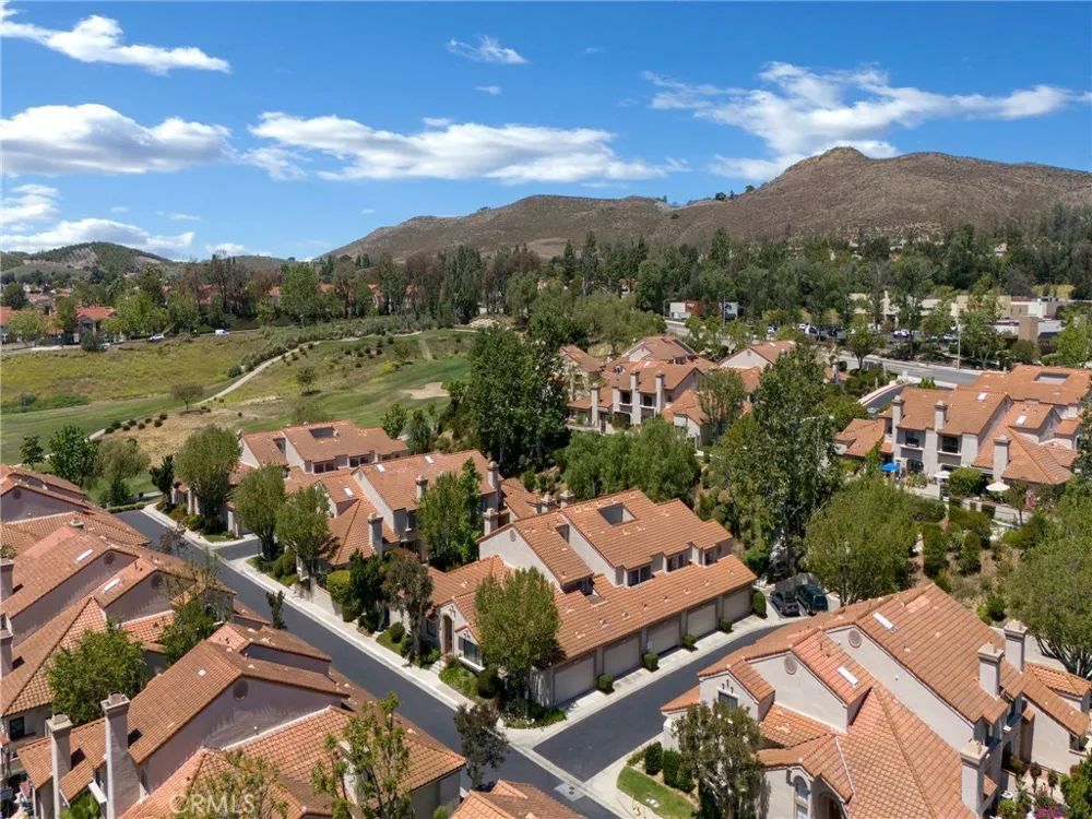 424 Country Club Drive #A Simi Valley, CA 93065