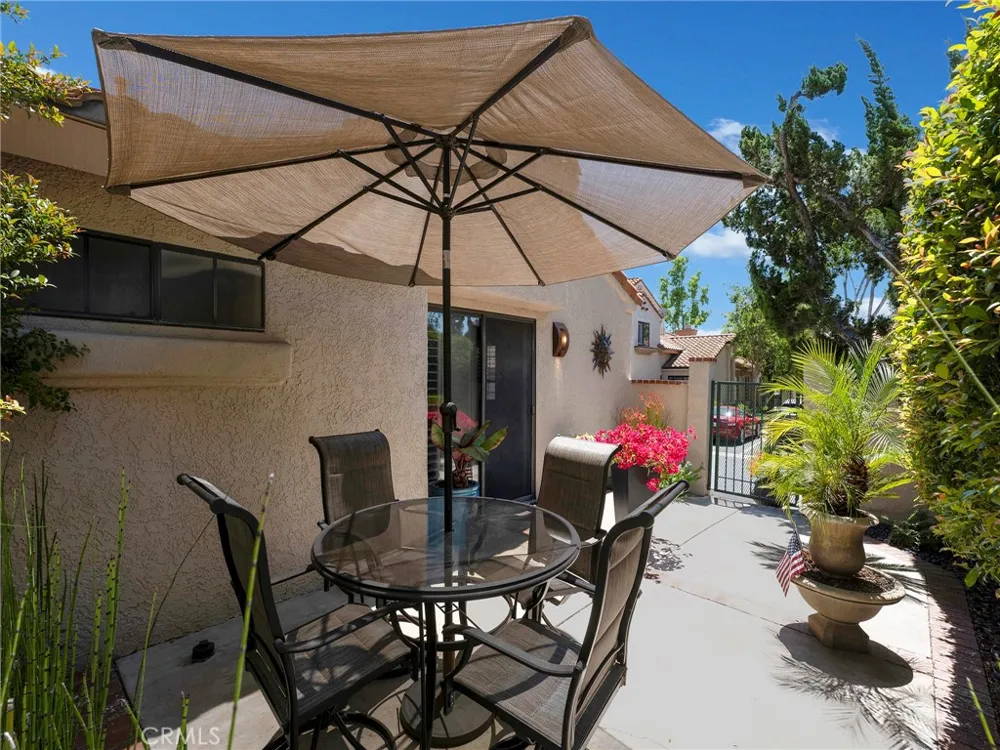424 Country Club Drive #A Simi Valley, CA 93065
