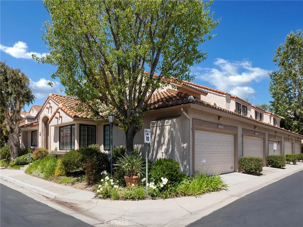 424 Country Club Drive #A Simi Valley, CA 93065