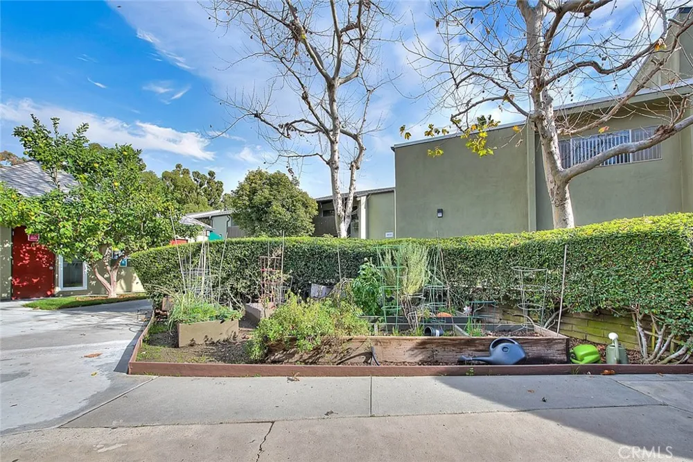 4822 Hollow Corner #177 Culver City, CA 90230