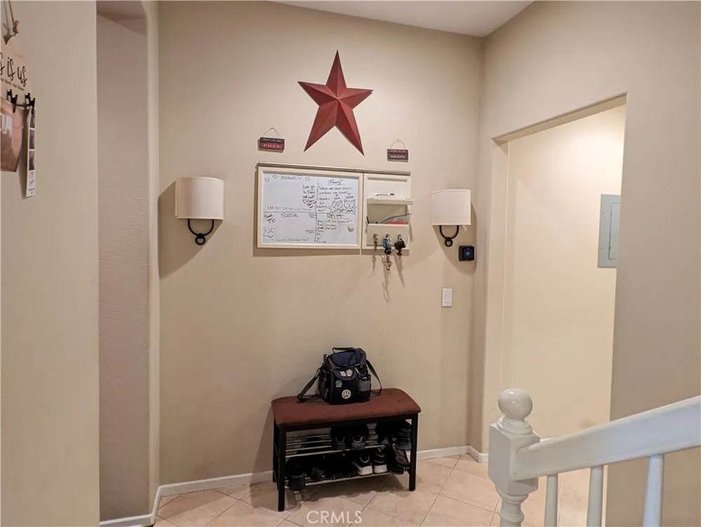 27976 Trillium Lane Valencia, CA 91354