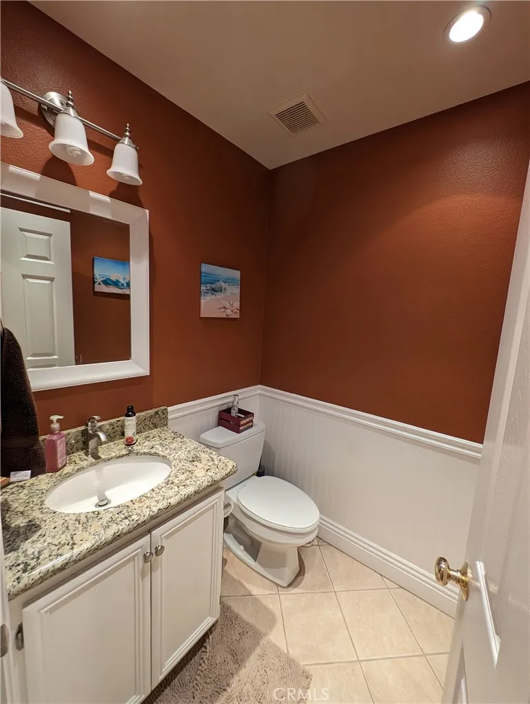 27976 Trillium Lane Valencia, CA 91354