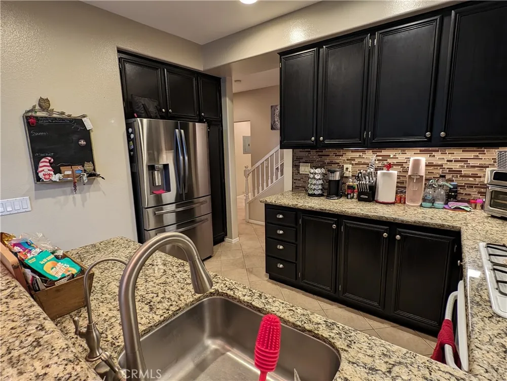 27976 Trillium Lane Valencia, CA 91354