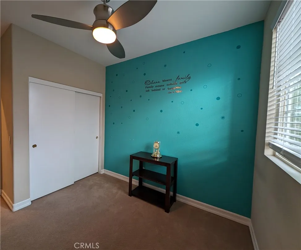 27976 Trillium Lane Valencia, CA 91354