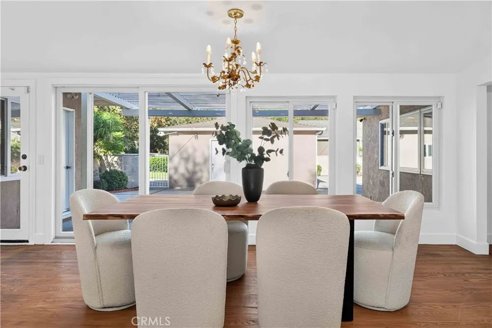 3064 Verdugo Road Glendale, CA 91208