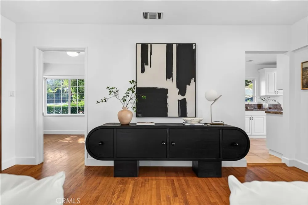 3064 Verdugo Road Glendale, CA 91208
