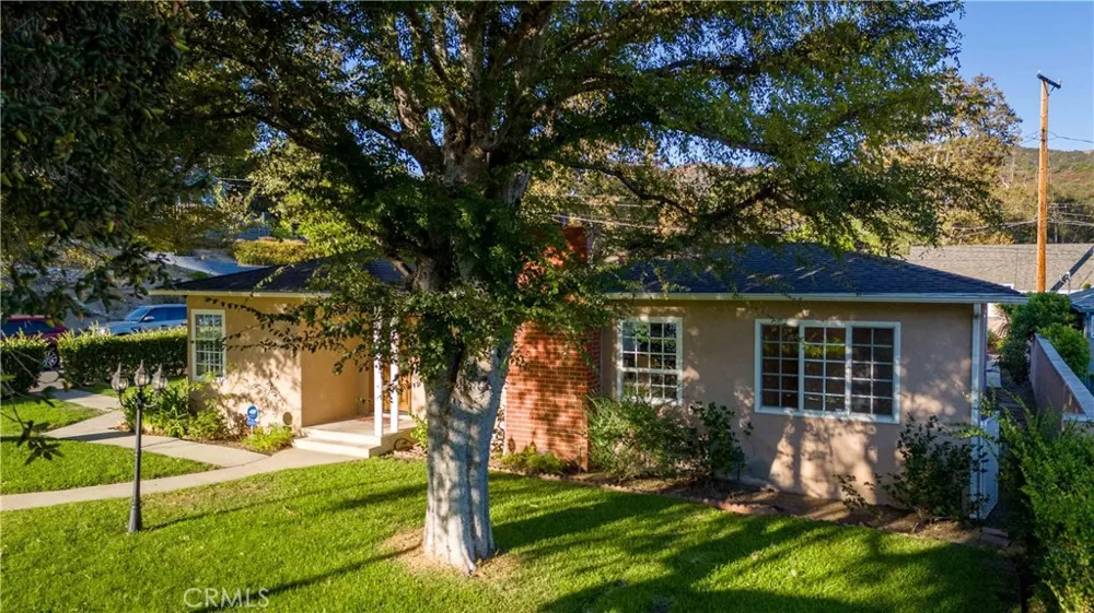3064 Verdugo Road Glendale, CA 91208