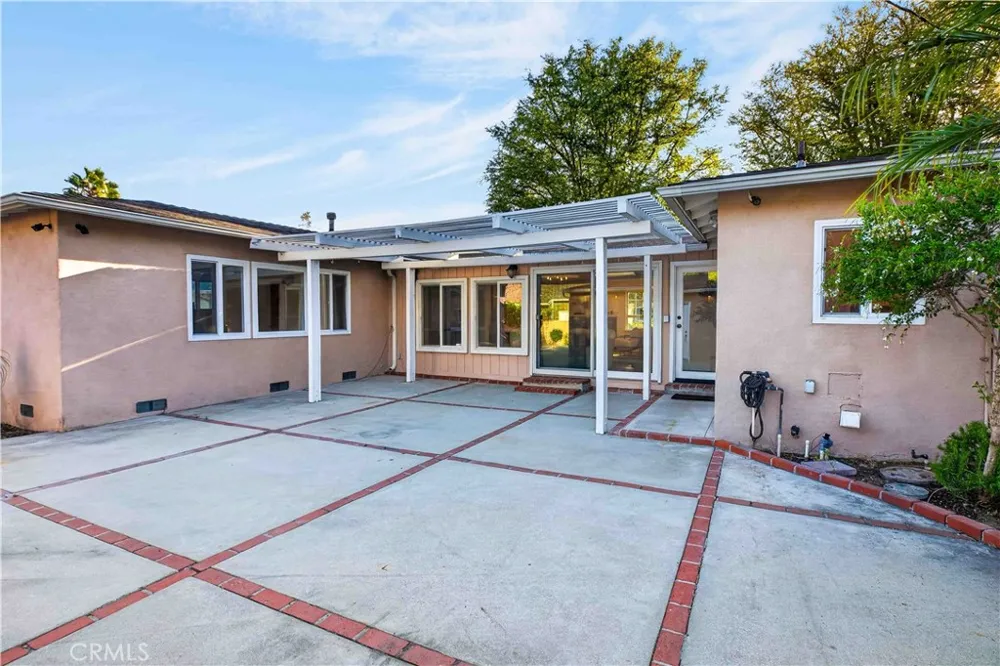 3064 Verdugo Road Glendale, CA 91208