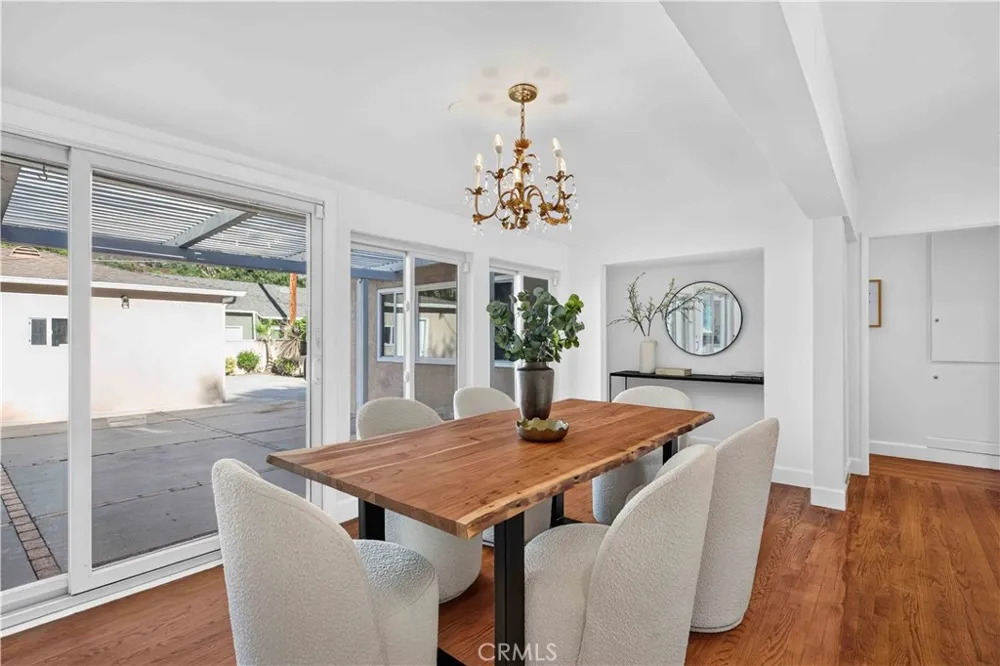 3064 Verdugo Road Glendale, CA 91208
