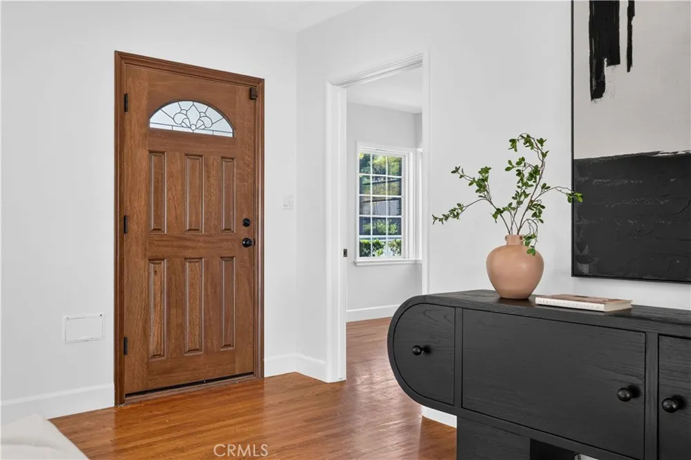 3064 Verdugo Road Glendale, CA 91208