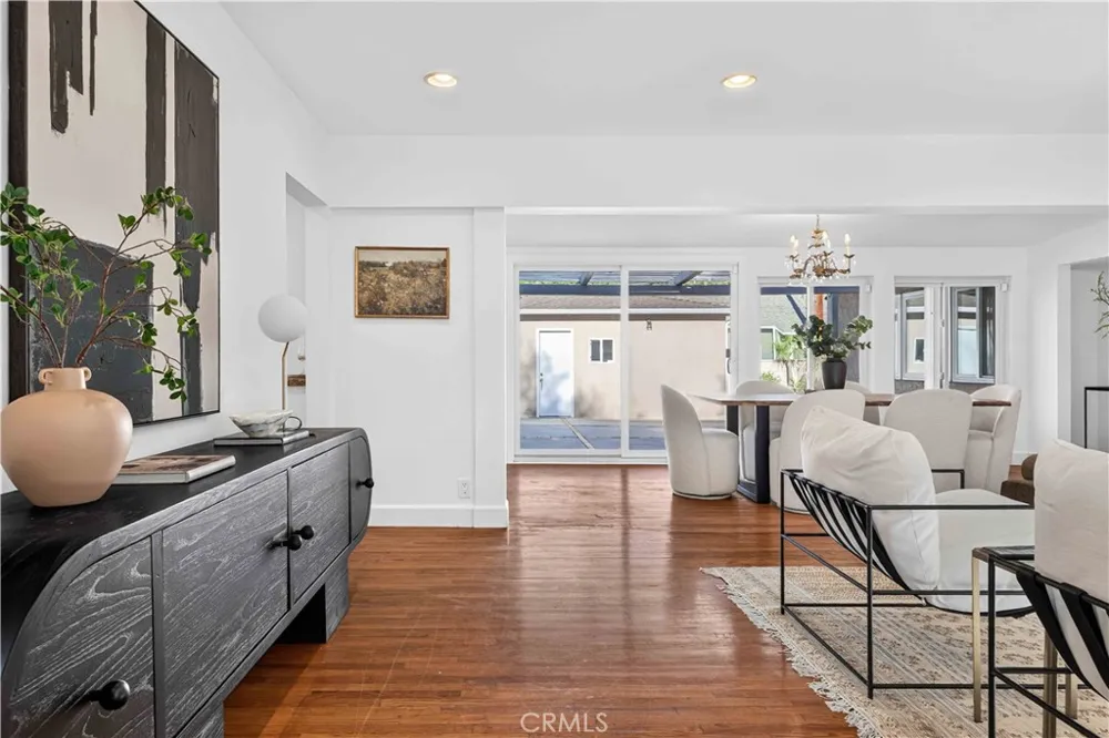 3064 Verdugo Road Glendale, CA 91208