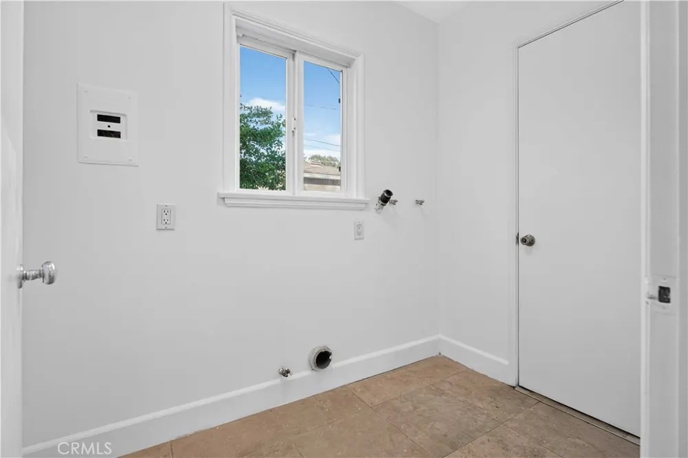 3064 Verdugo Road Glendale, CA 91208
