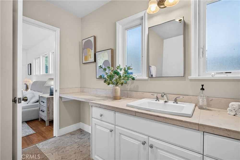 3064 Verdugo Road Glendale, CA 91208