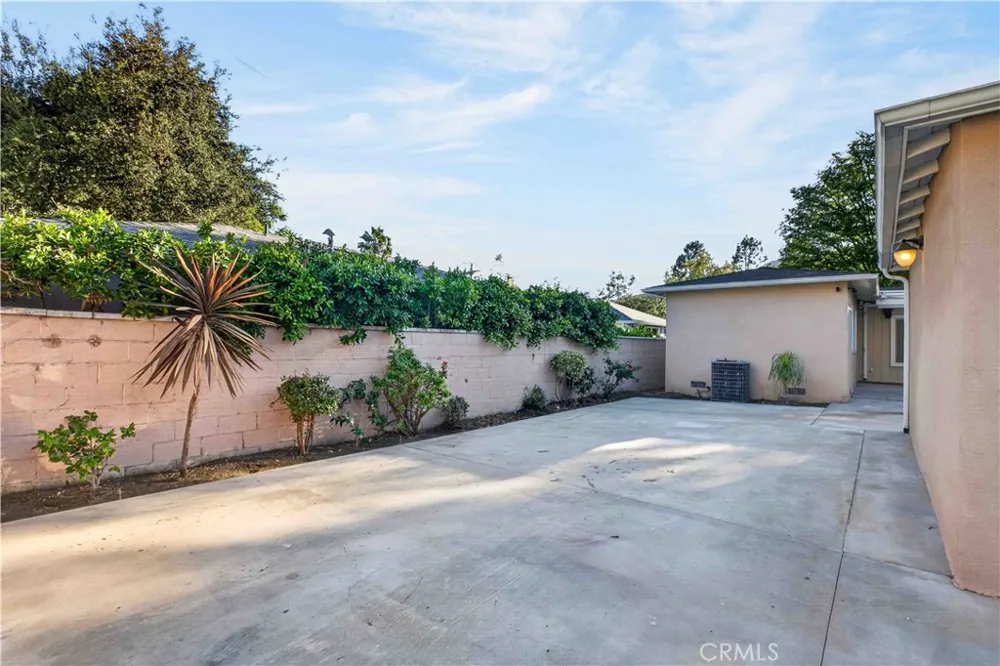 3064 Verdugo Road Glendale, CA 91208
