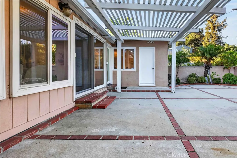 3064 Verdugo Road Glendale, CA 91208