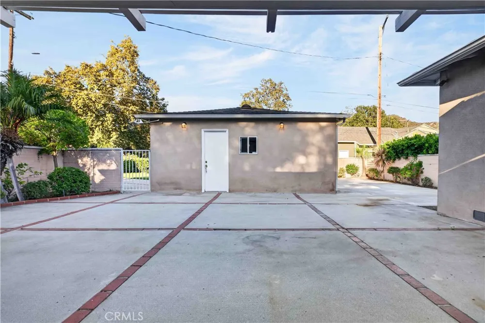3064 Verdugo Road Glendale, CA 91208