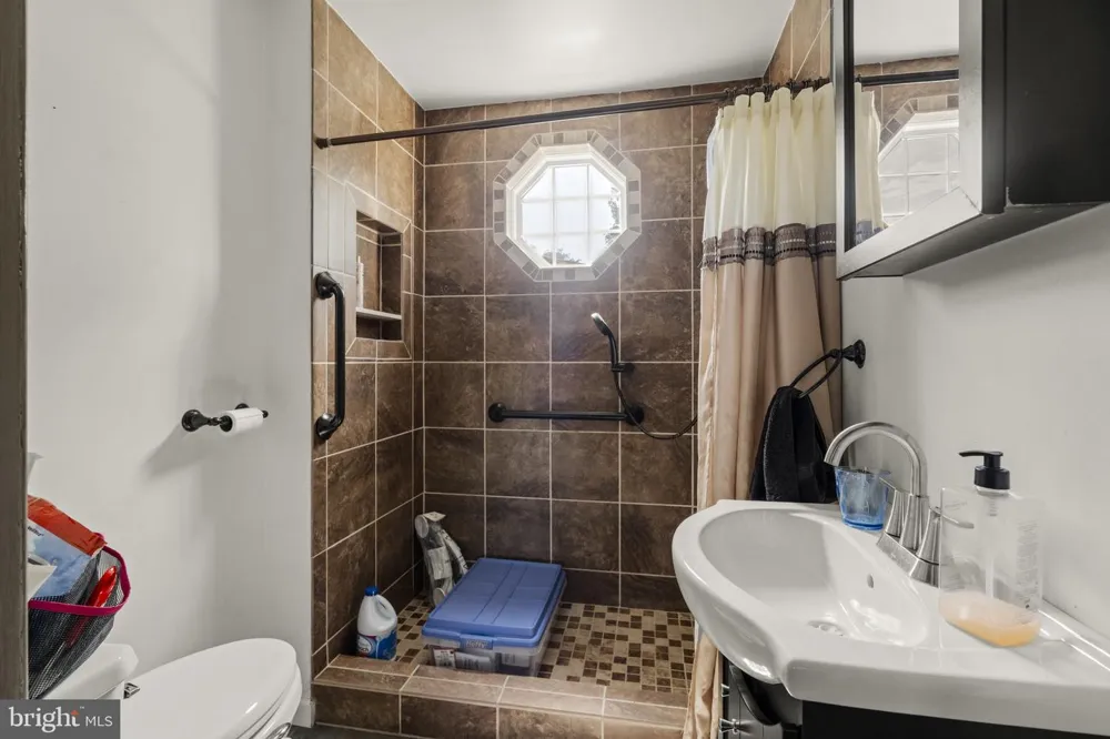 426 E 28TH DIVISION HIGHWAY Lititz, PA 17543