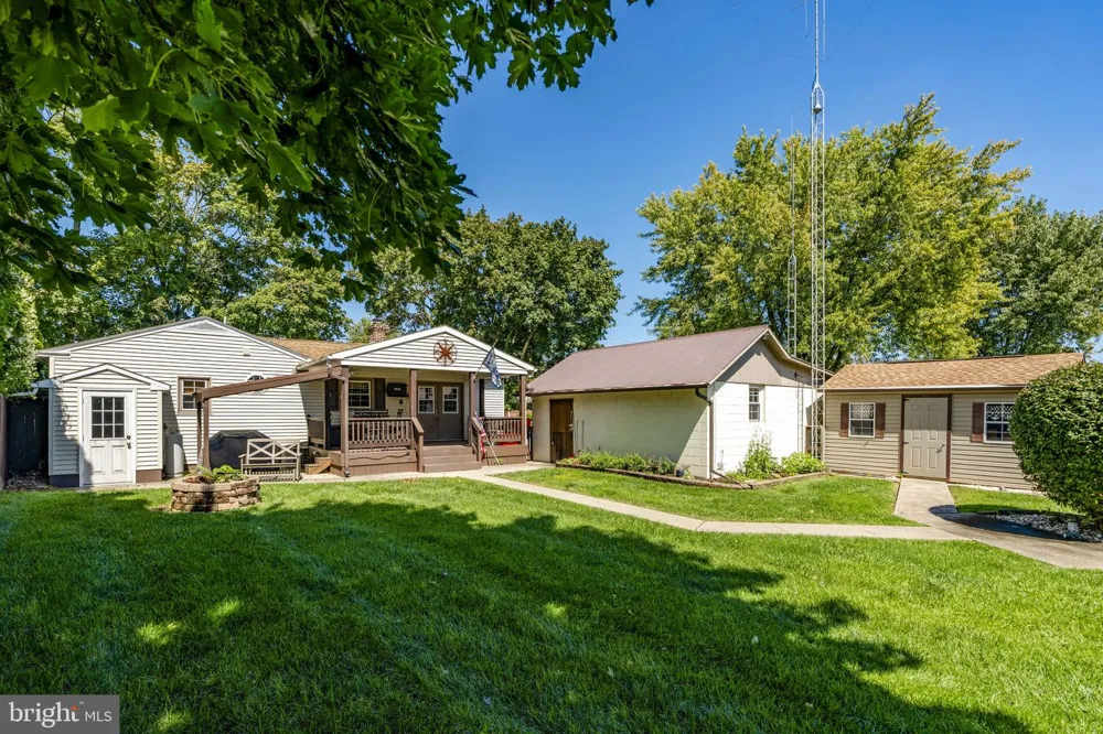 426 E 28TH DIVISION HIGHWAY Lititz, PA 17543