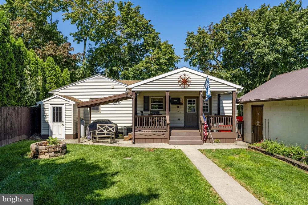 426 E 28TH DIVISION HIGHWAY Lititz, PA 17543