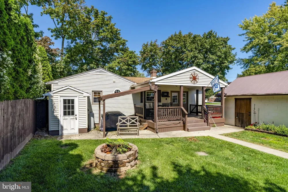 426 E 28TH DIVISION HIGHWAY Lititz, PA 17543