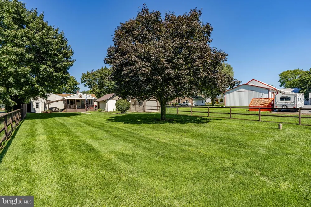 426 E 28TH DIVISION HIGHWAY Lititz, PA 17543